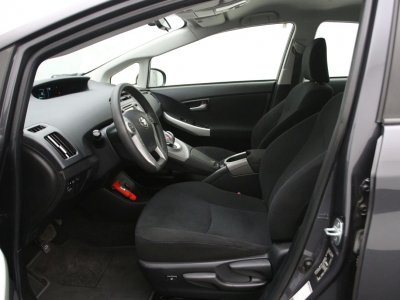 Toyota Prius | 3