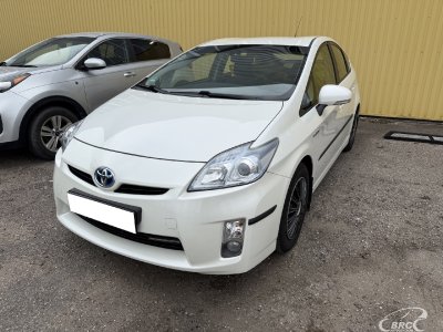 Toyota Prius, 1.8 l., cross-country