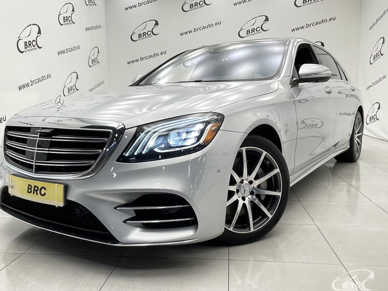 Mercedes-Benz S560 | 57