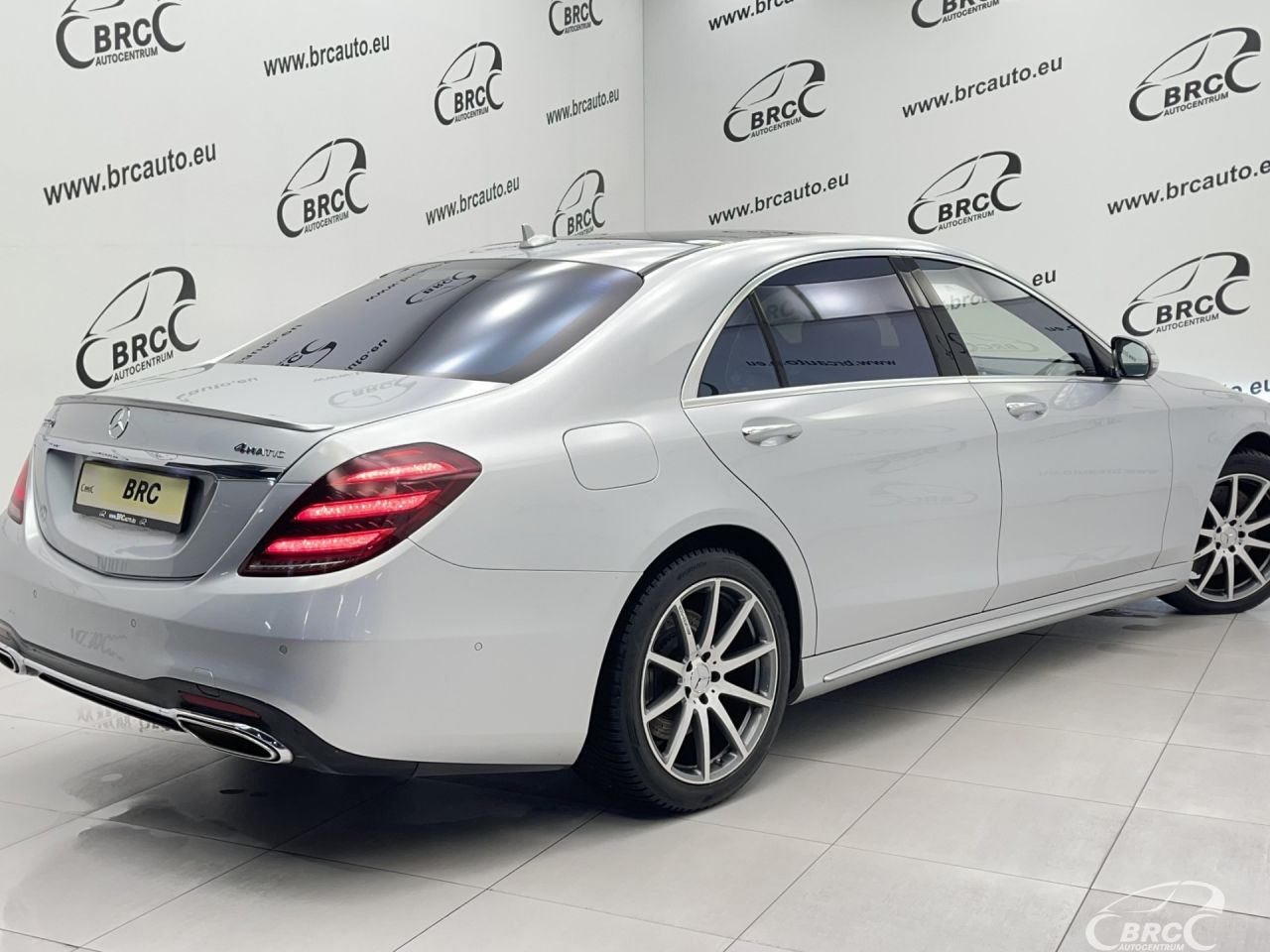 Mercedes-Benz S560 | 1