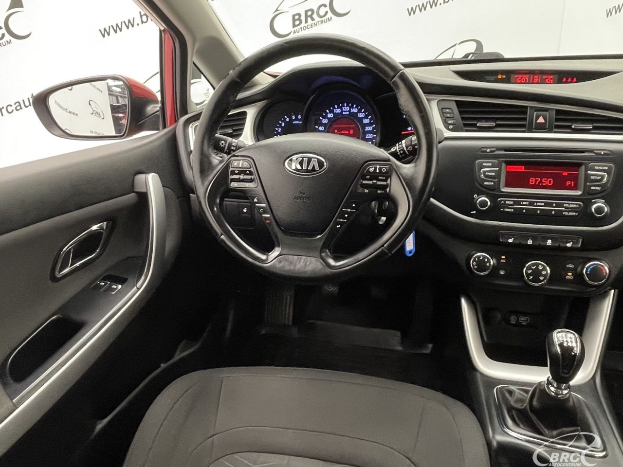 Kia Cee'd | 12