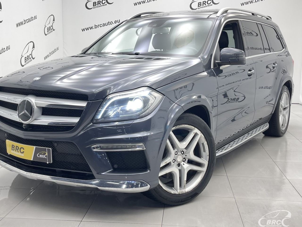 Mercedes-Benz GL350 | 47