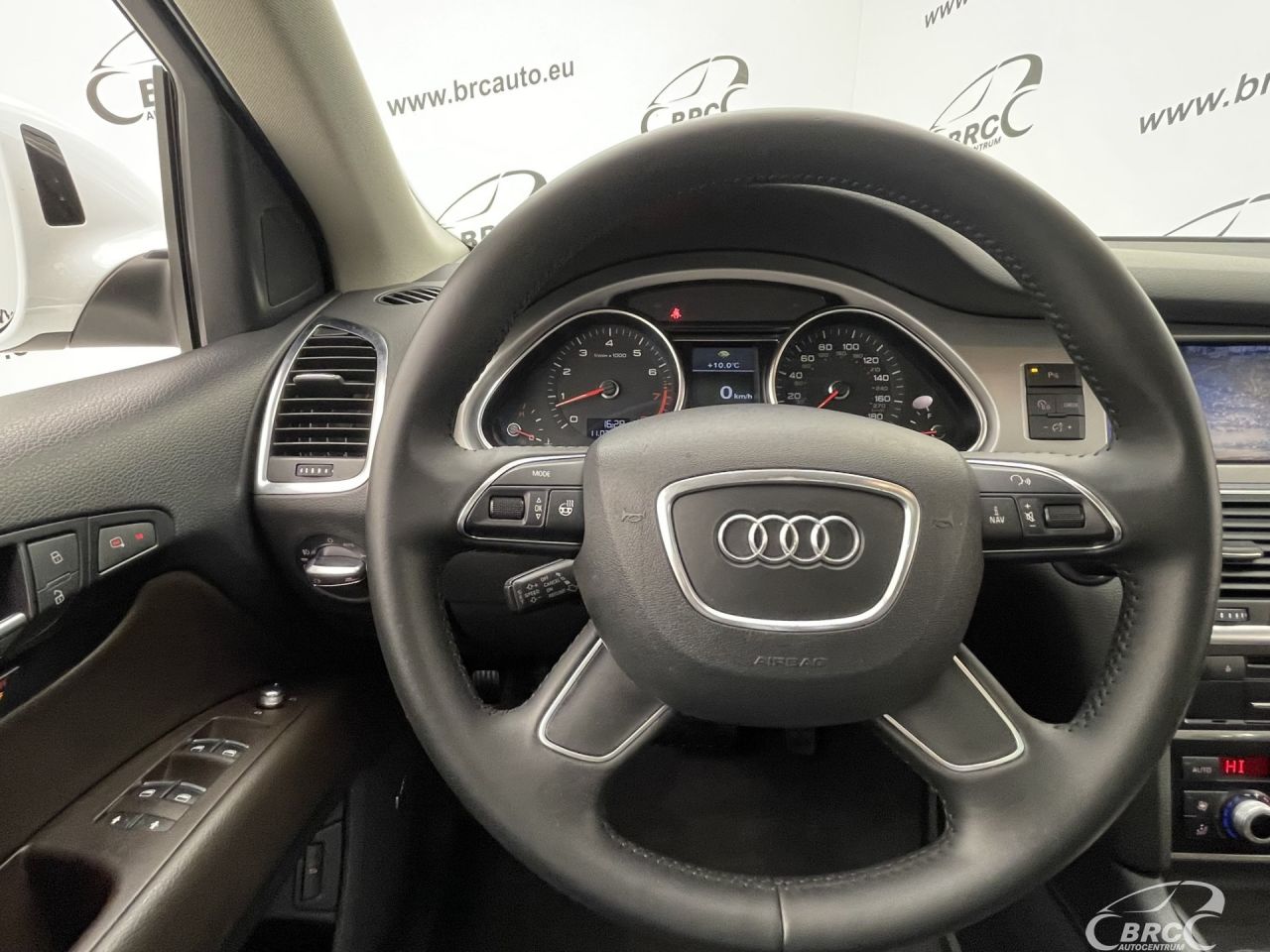 Audi Q7 | 33