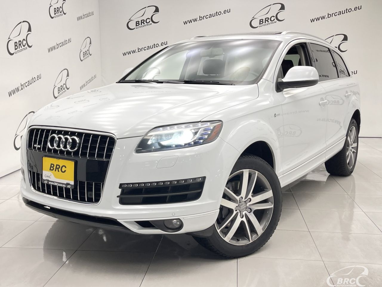 Audi Q7 | 50