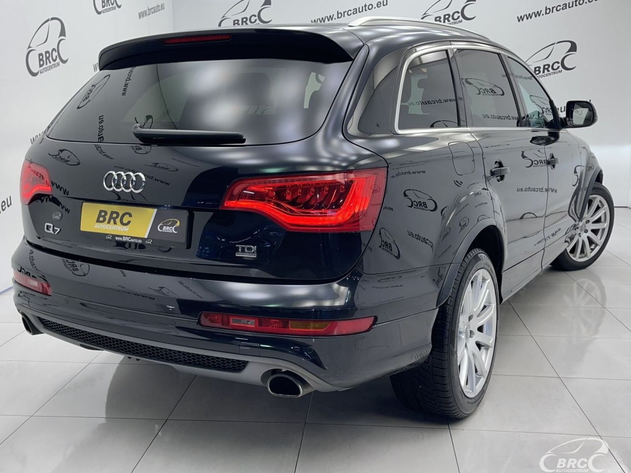 Audi Q7 | 46