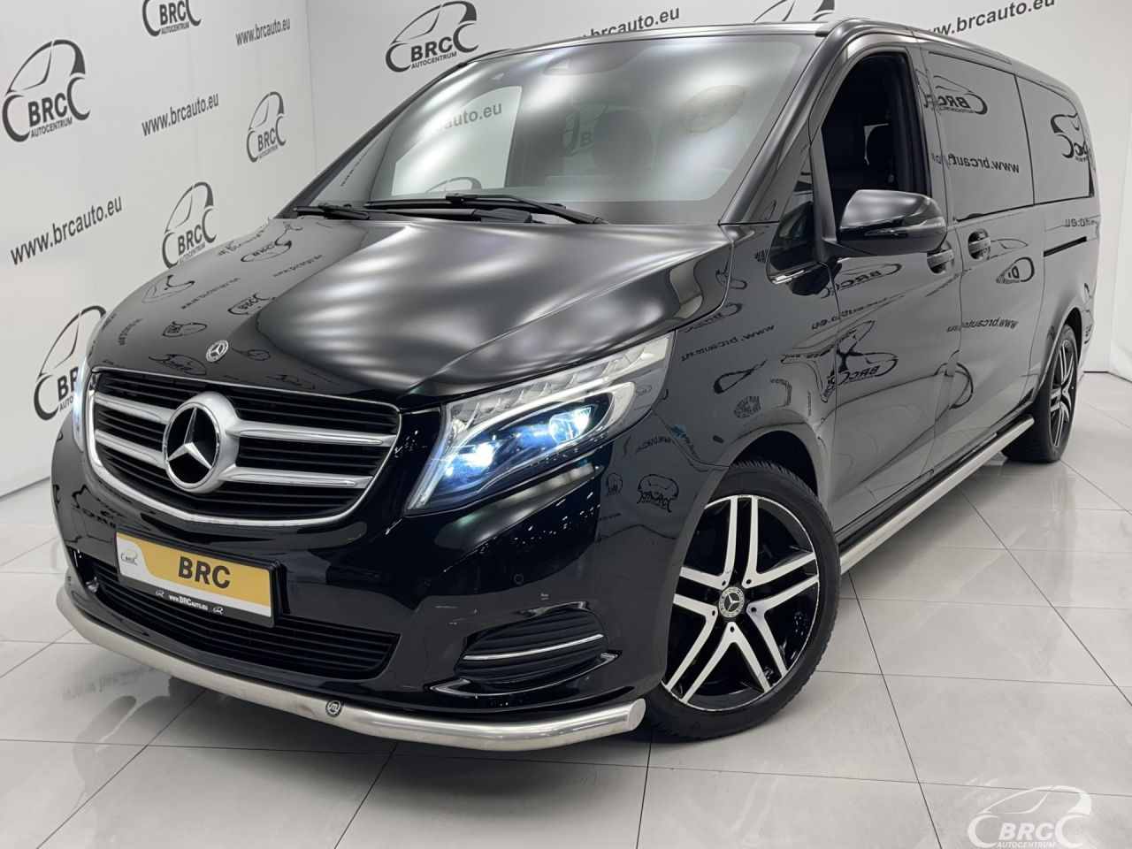 Mercedes-Benz V250 | 129