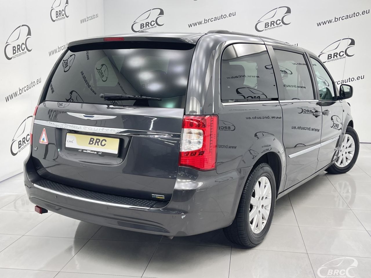 Chrysler Town & Country | 37