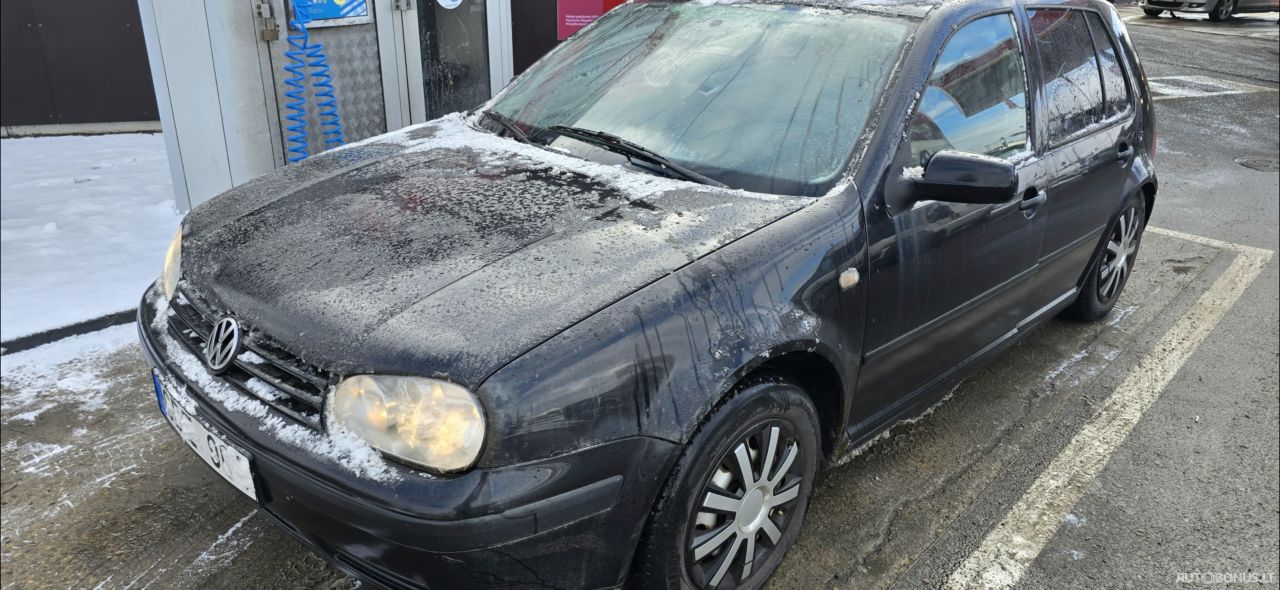 Volkswagen Golf | 2