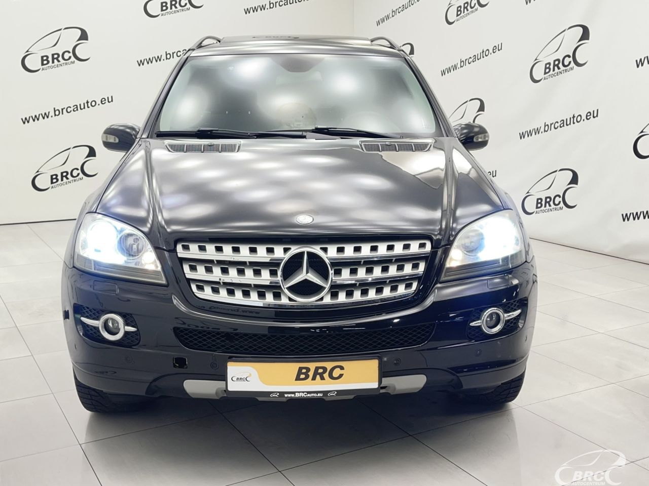 Mercedes-Benz ML320 | 43