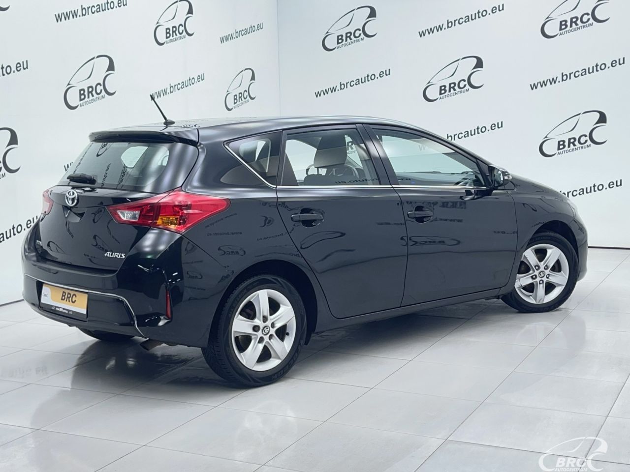 Toyota Auris | 1