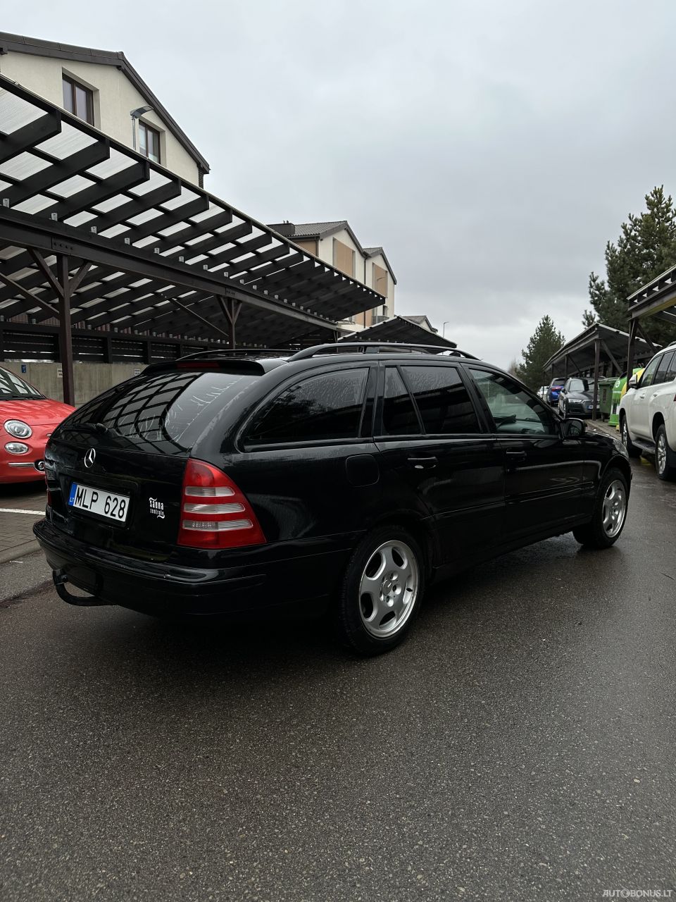 Mercedes-Benz C180 | 3
