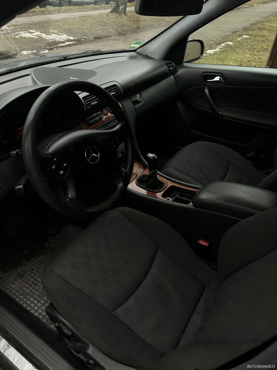 Mercedes-Benz C180 | 4