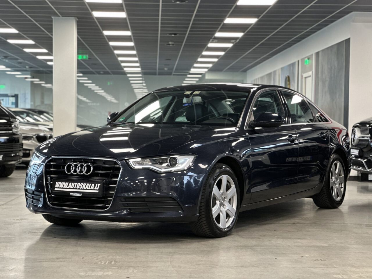 Audi A6 | 0