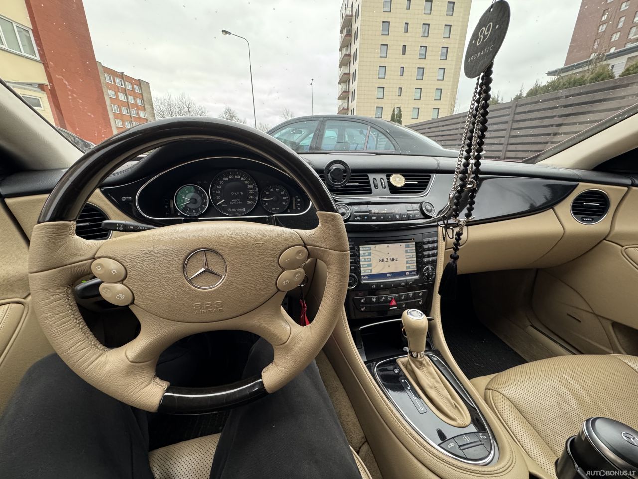 Mercedes-Benz CLS500 | 1