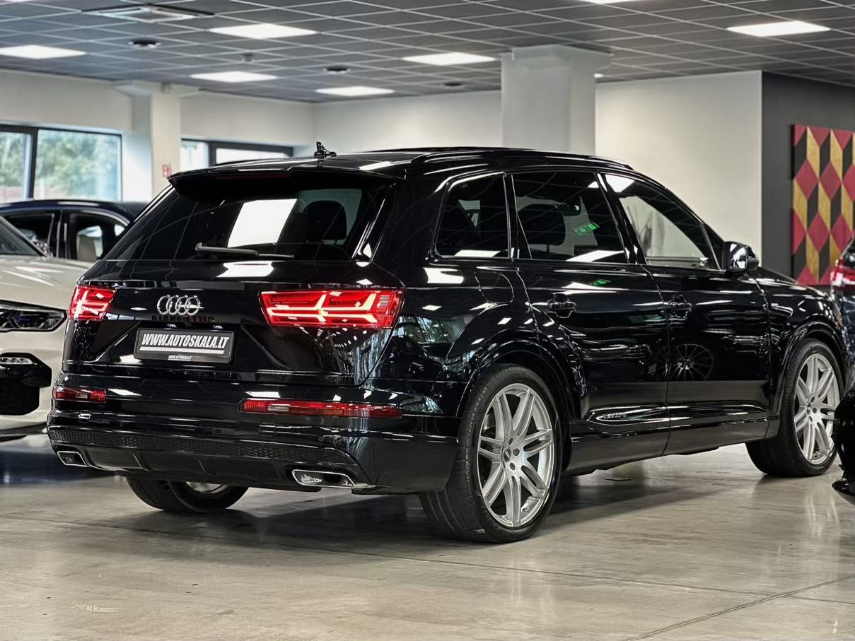 Audi Q7 | 19