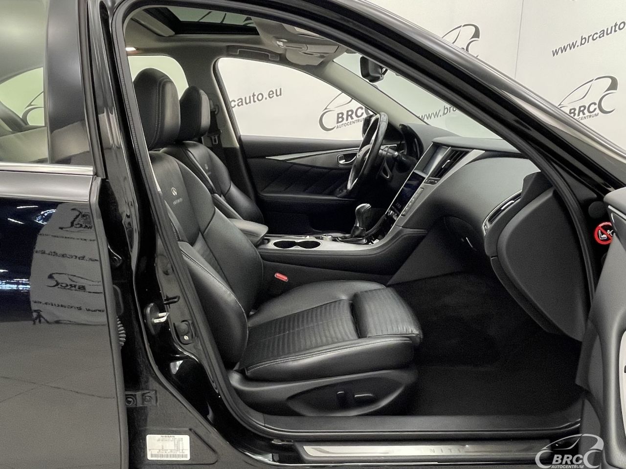 Infiniti Q50 | 3