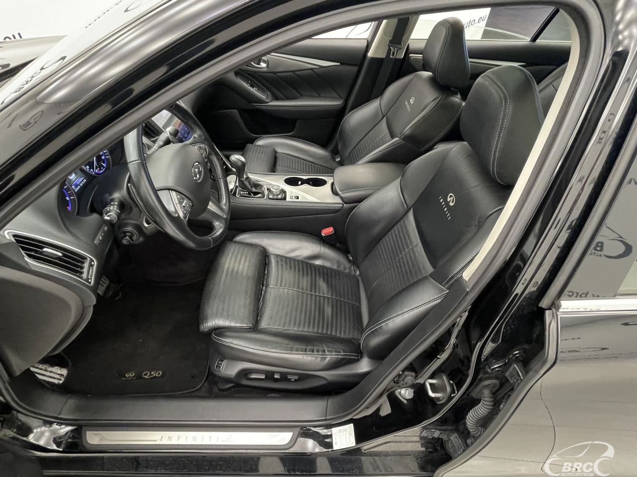 Infiniti Q50 | 20