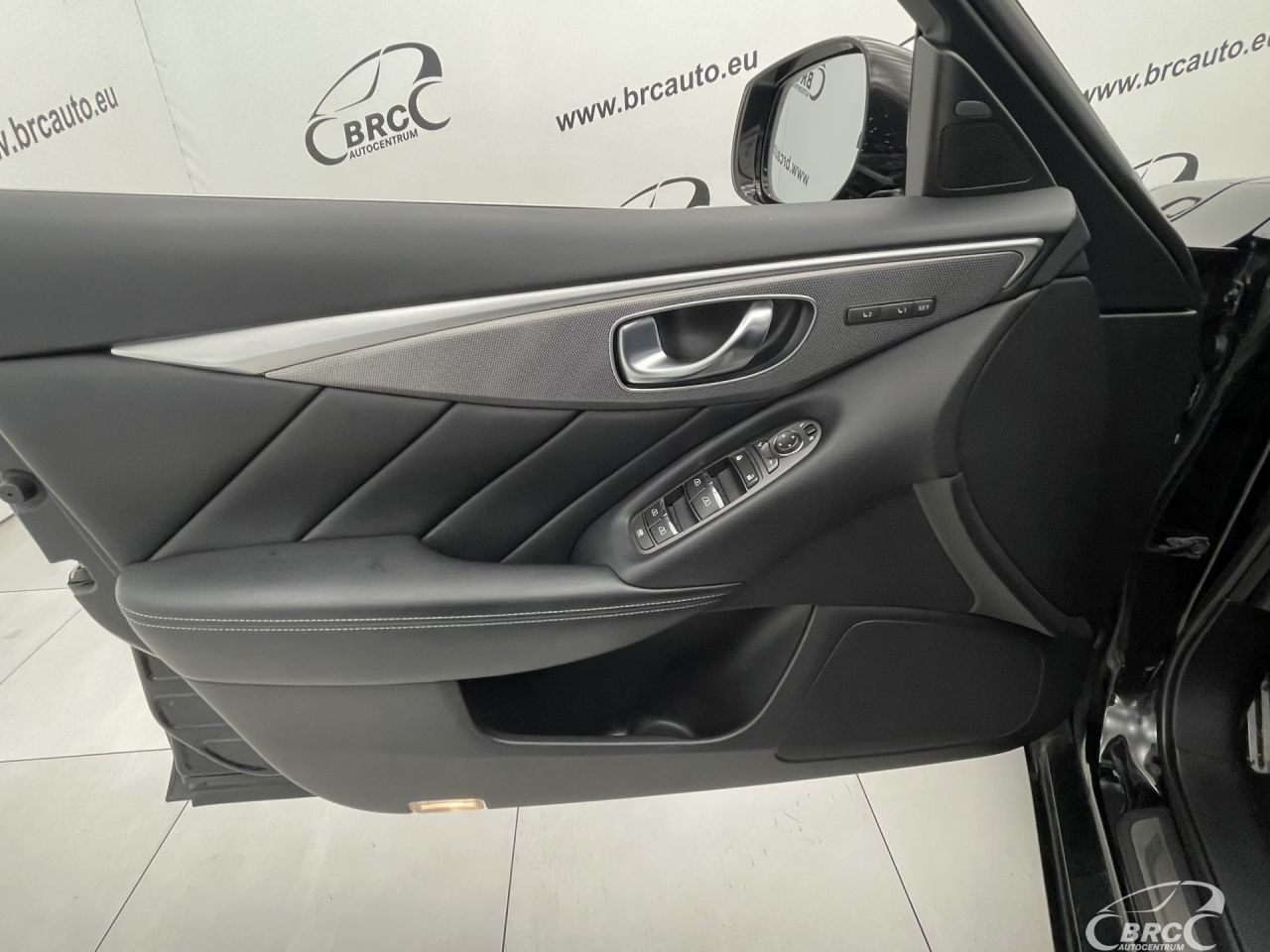 Infiniti Q50 | 19