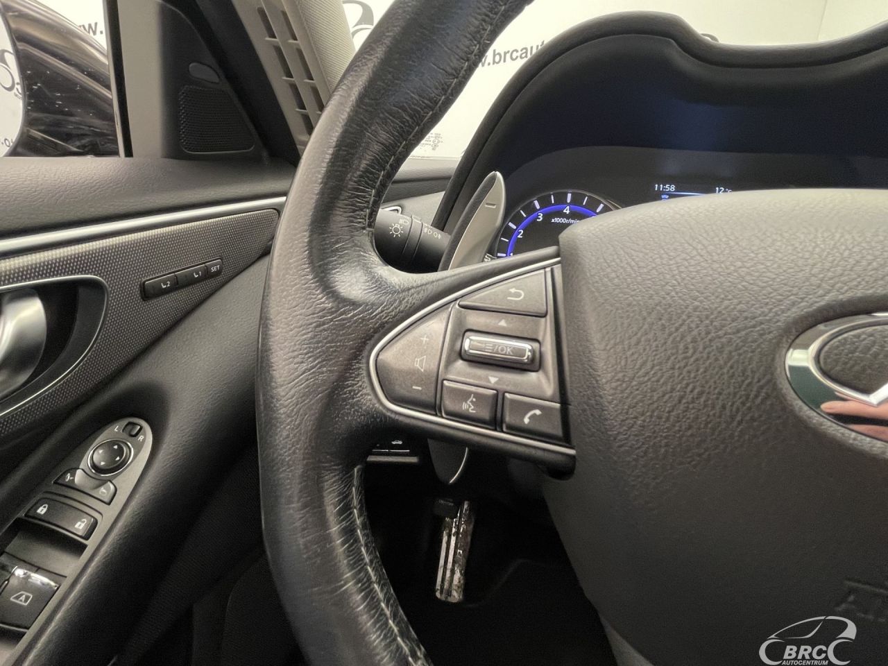 Infiniti Q50 | 30