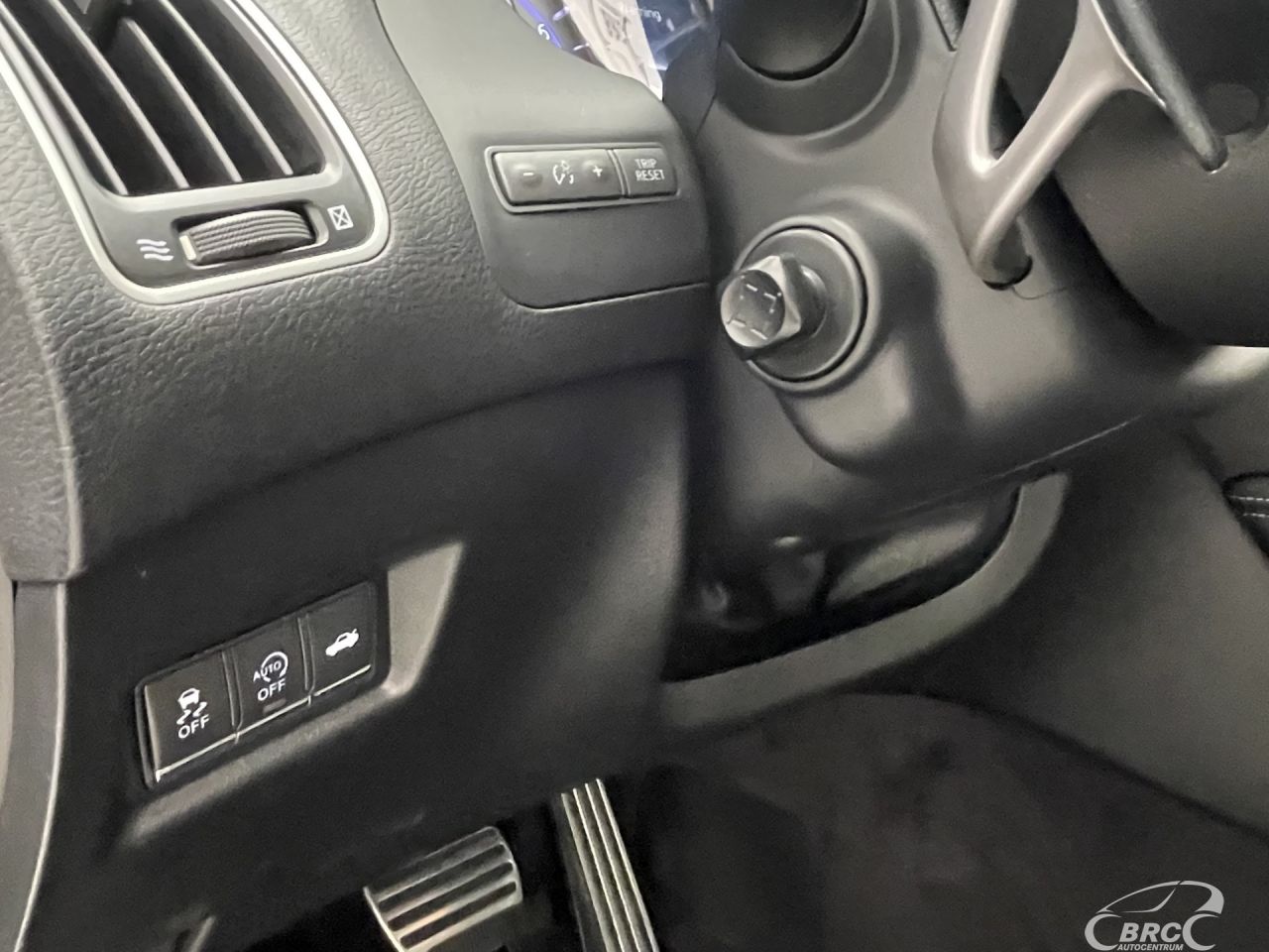 Infiniti Q50 | 25