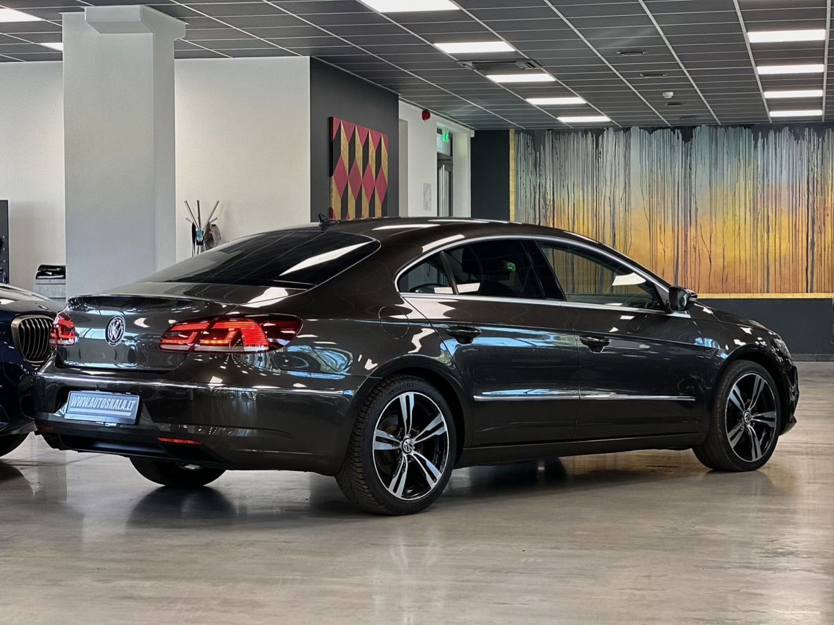 Volkswagen Passat | 12