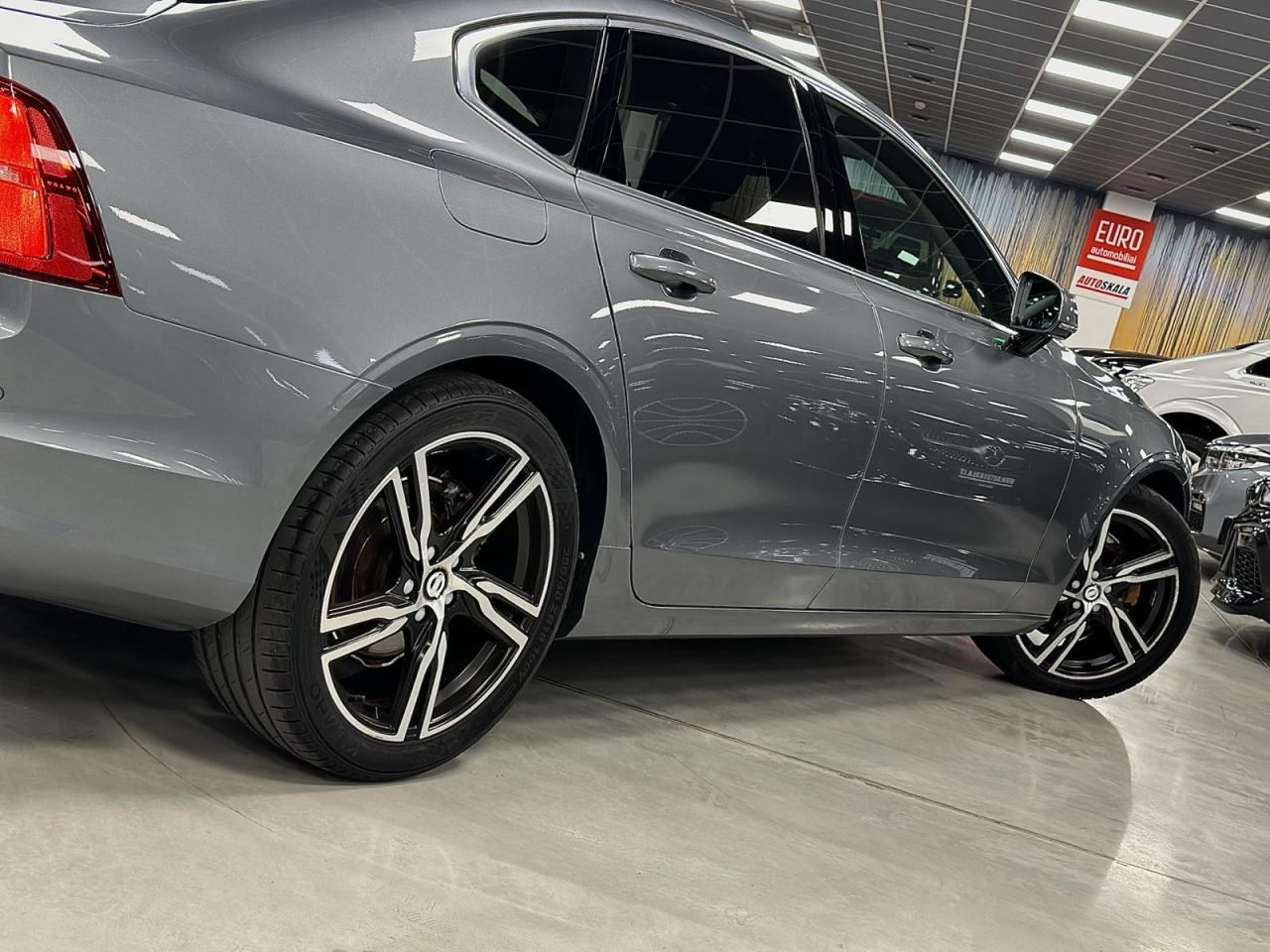 Volvo S90 | 13