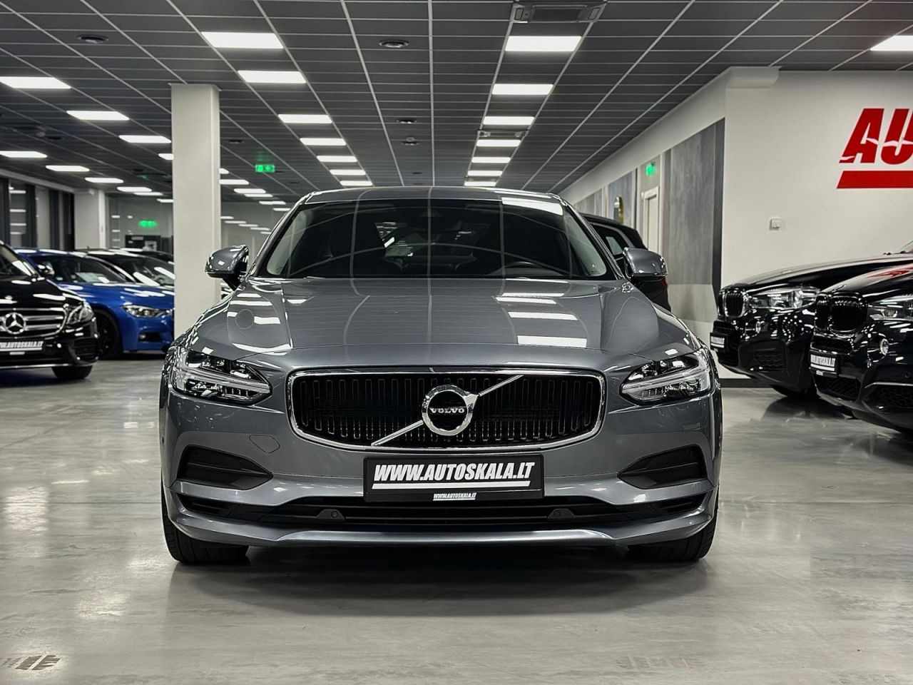 Volvo S90 | 3