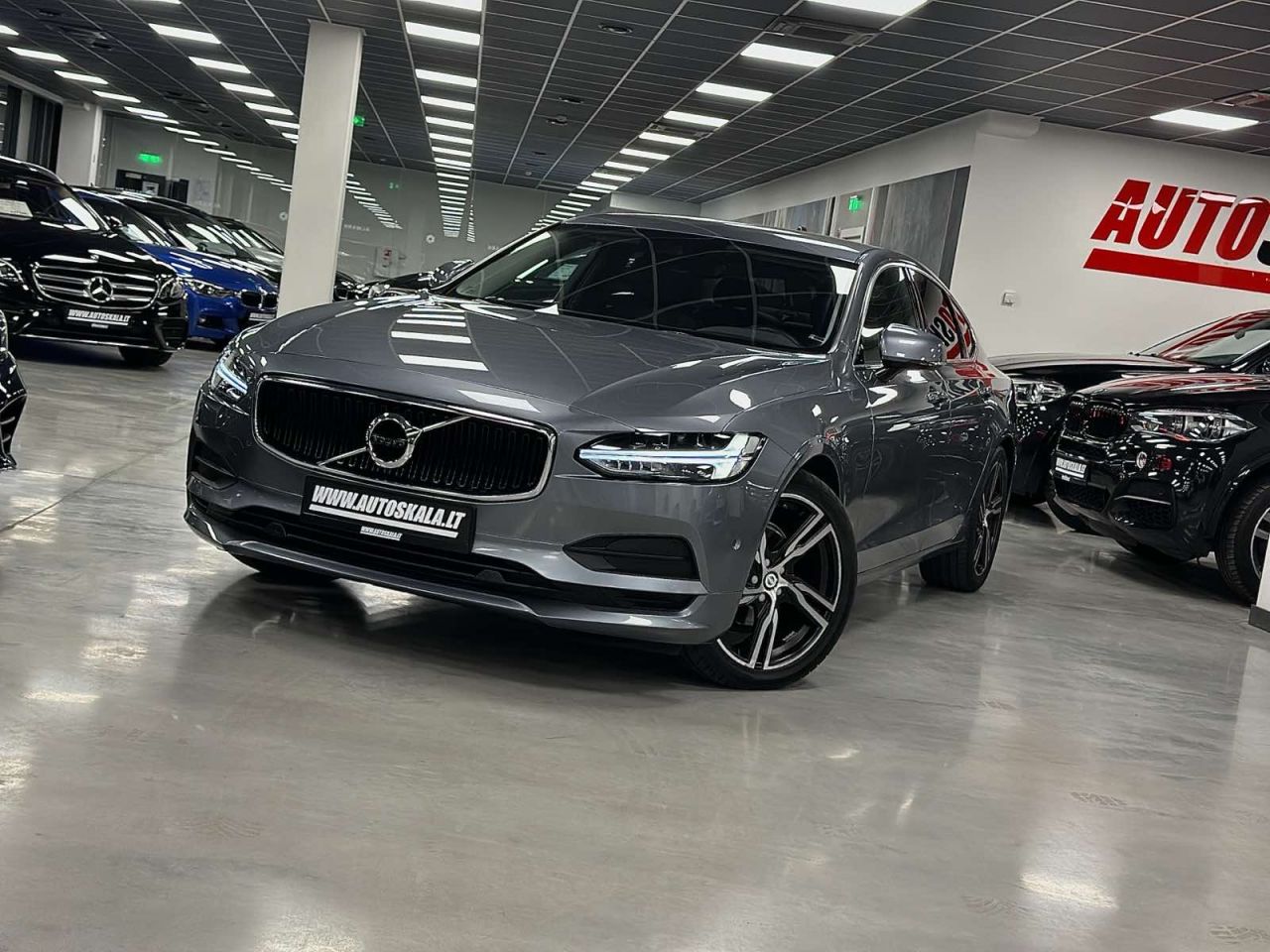 Volvo S90 | 8