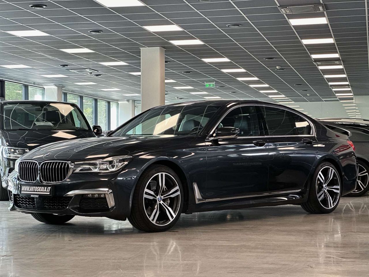 BMW 730 | 11