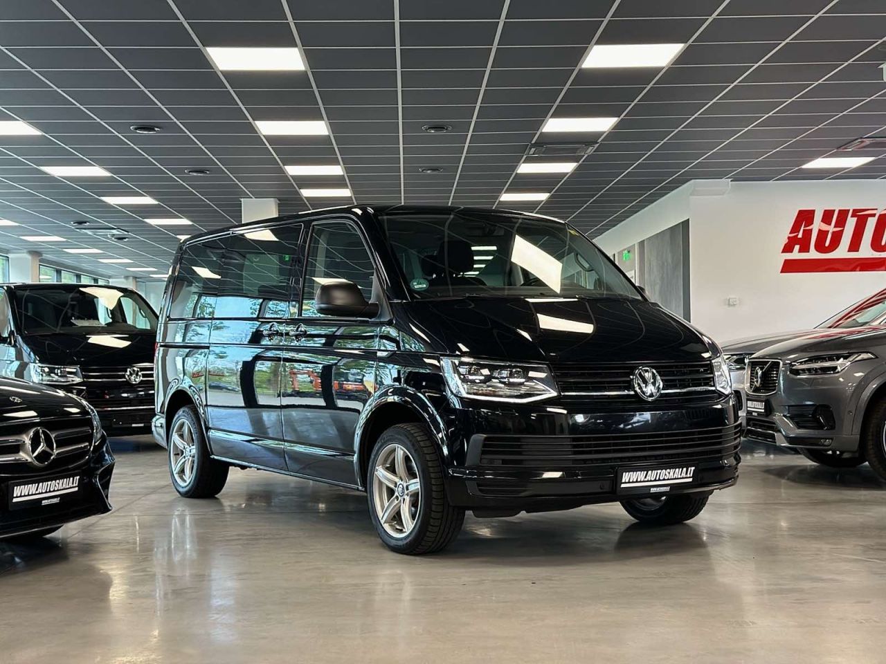 Volkswagen Multivan | 11