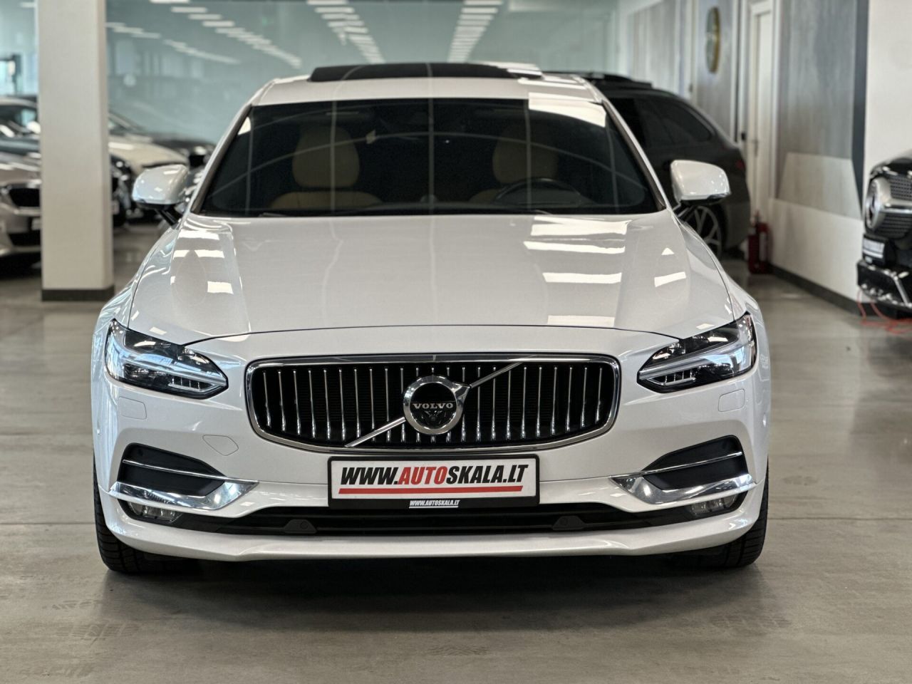 Volvo S90 | 9