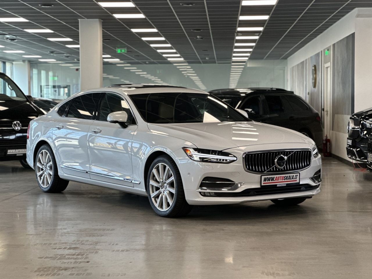 Volvo S90 | 13