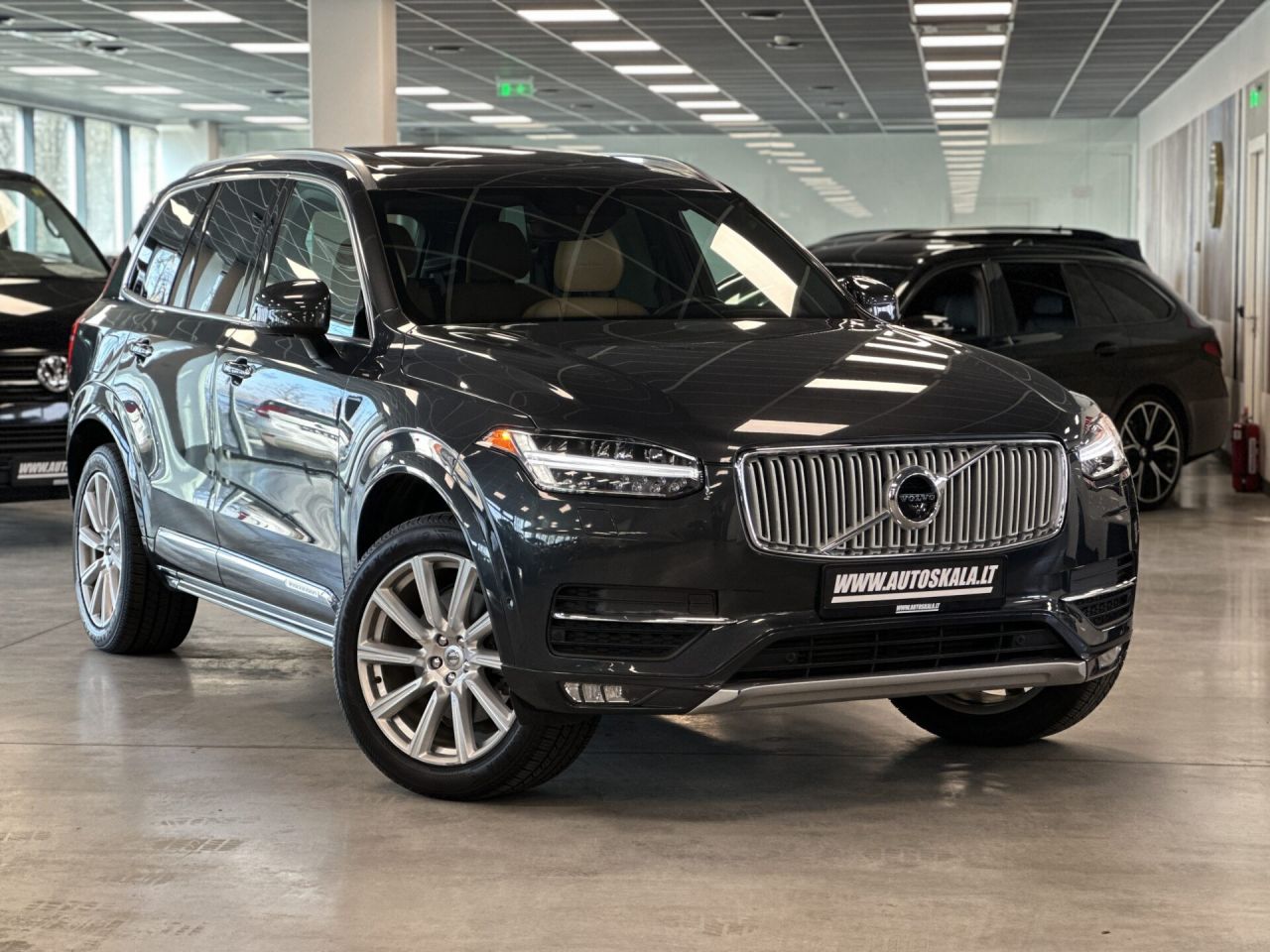 Volvo XC90 | 2