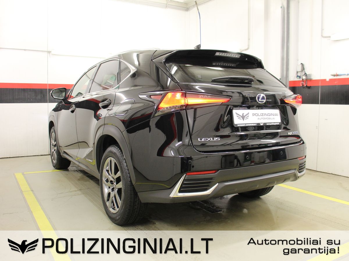 Lexus NX 300h | 3