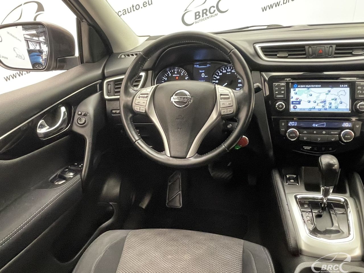 Nissan Qashqai | 12