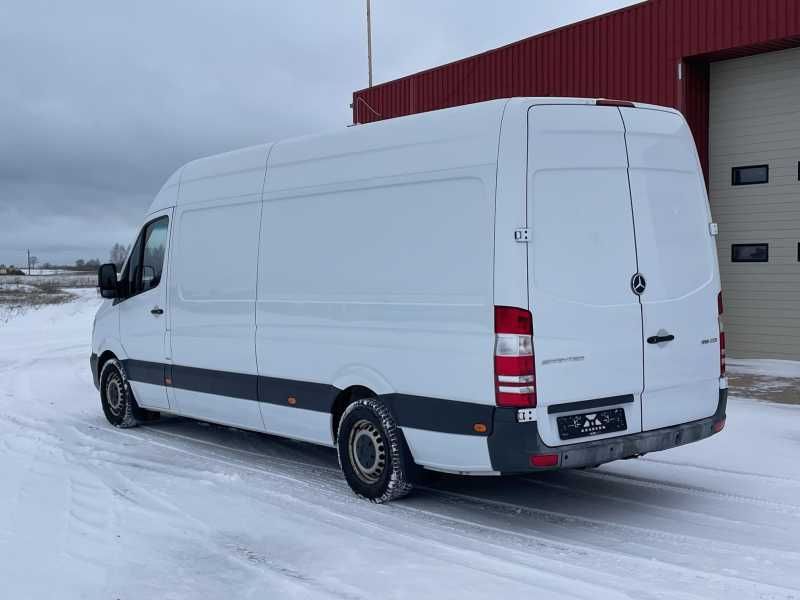 Mercedes-Benz Sprinter | 4