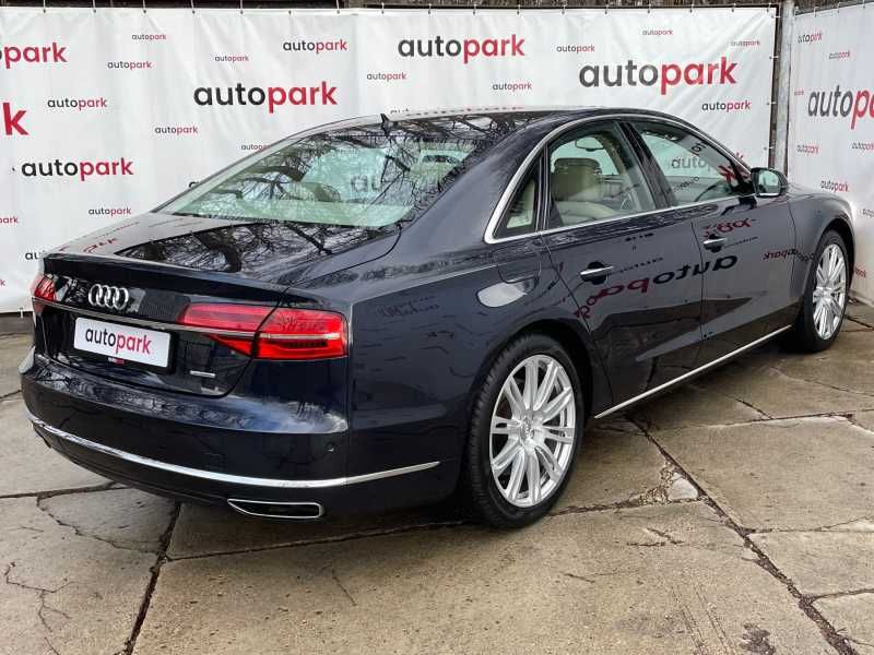 Audi A8 | 3