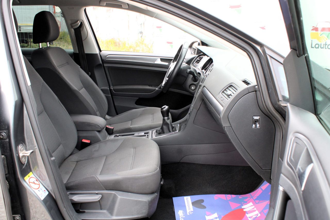 Volkswagen Golf | 10