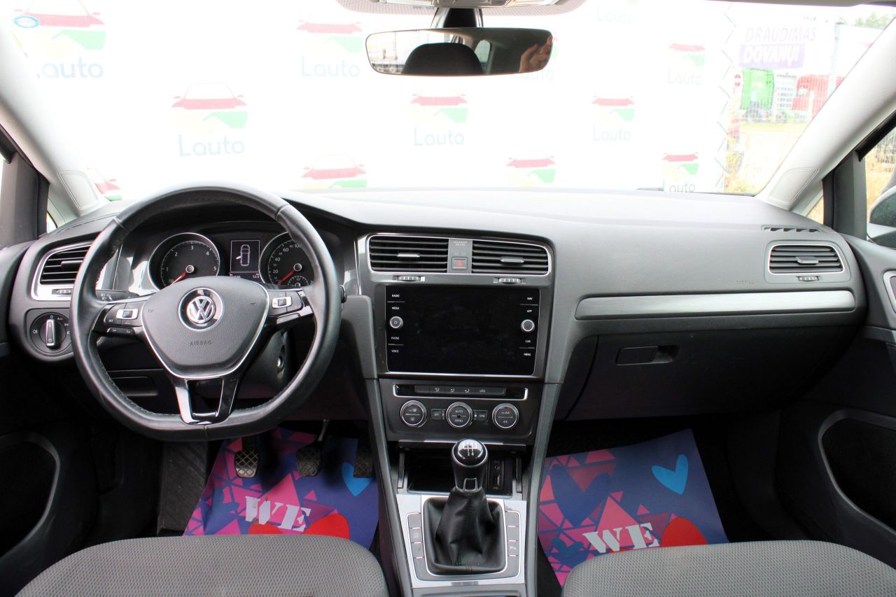Volkswagen Golf | 8