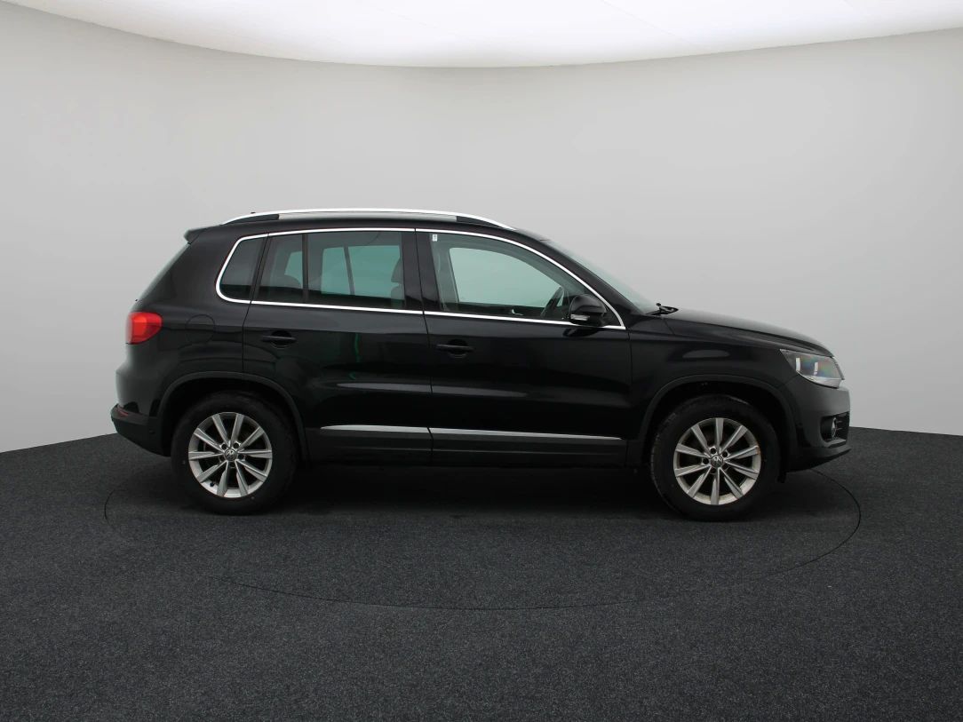 Volkswagen Tiguan | 8