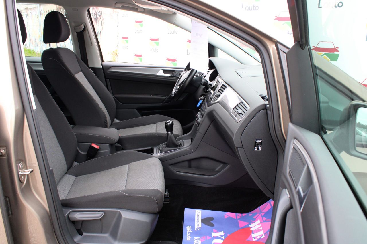 Volkswagen Golf | 11