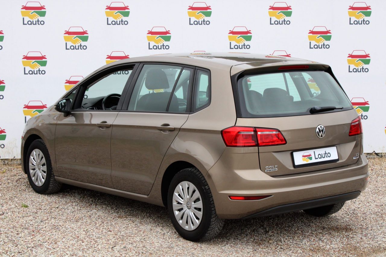 Volkswagen Golf | 2