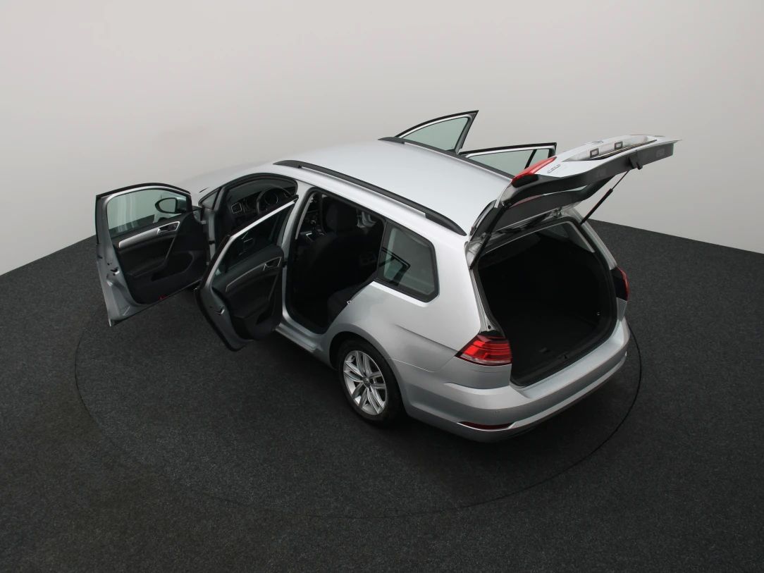 Volkswagen Golf | 11