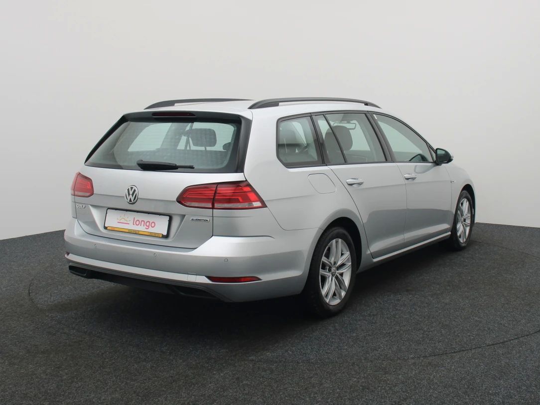 Volkswagen Golf | 6