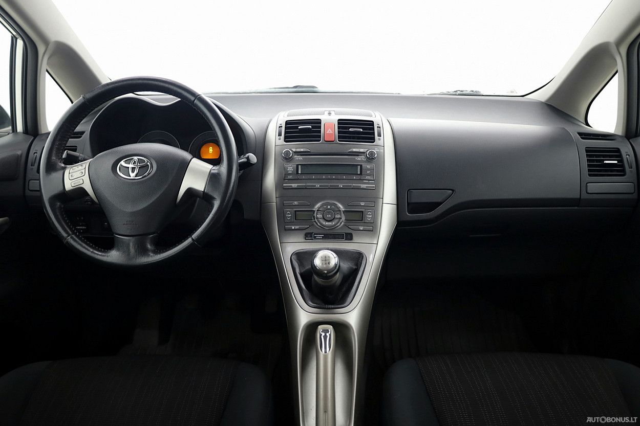 Toyota Auris | 4