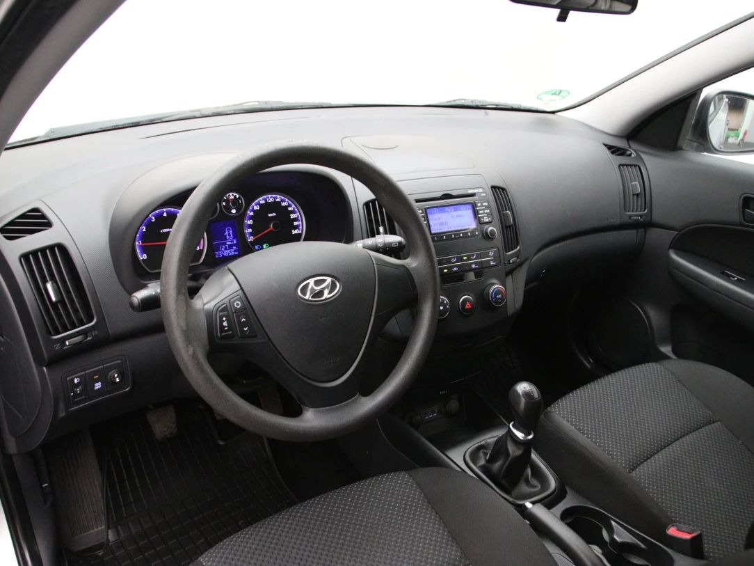 Hyundai i30 | 15