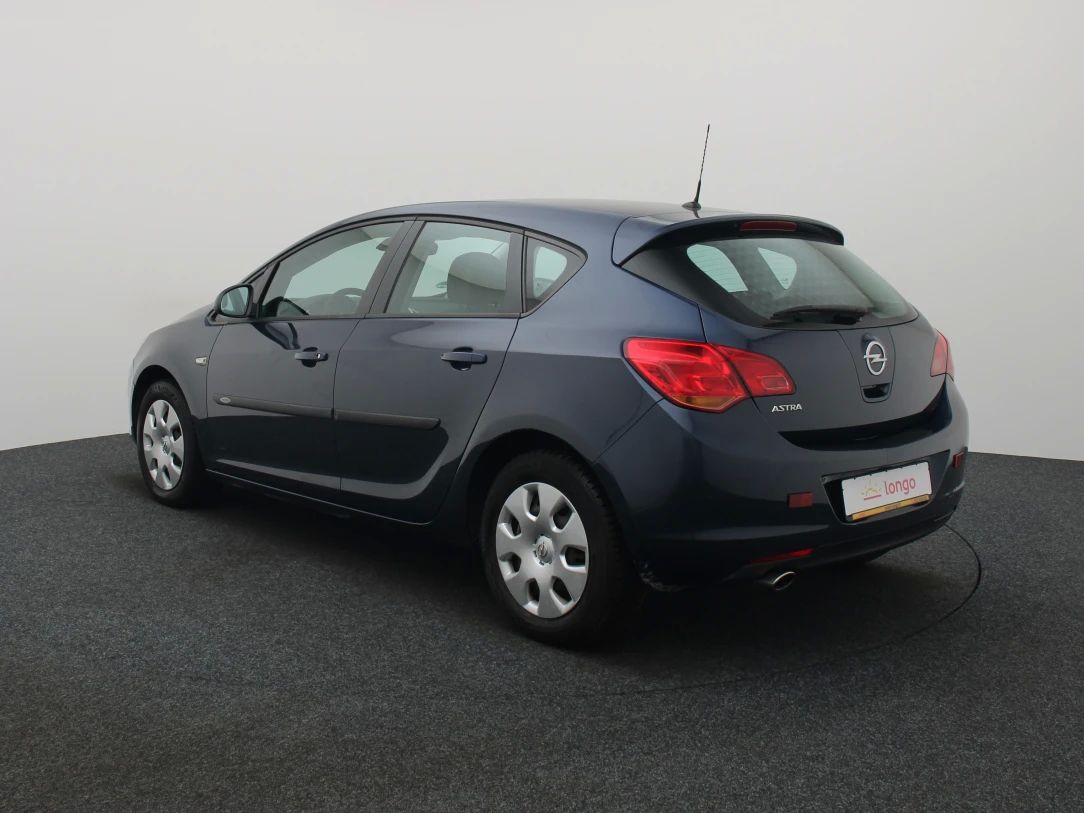 Opel Astra | 6