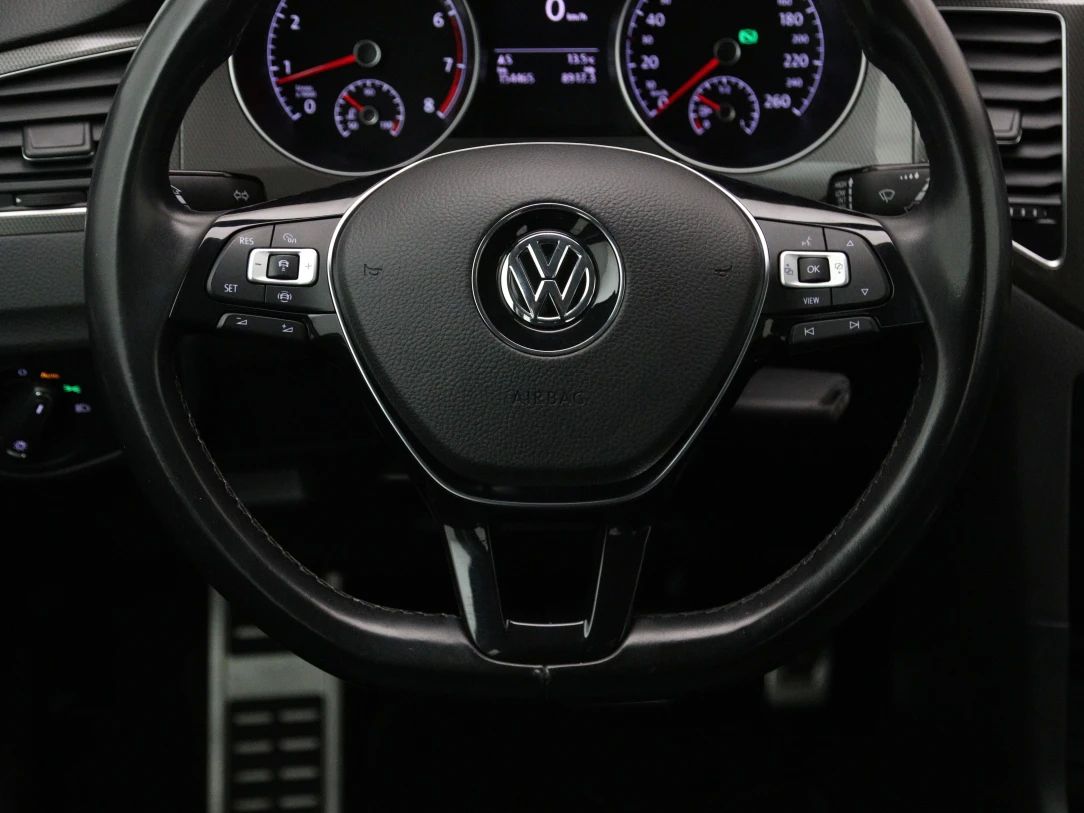 Volkswagen Golf | 17