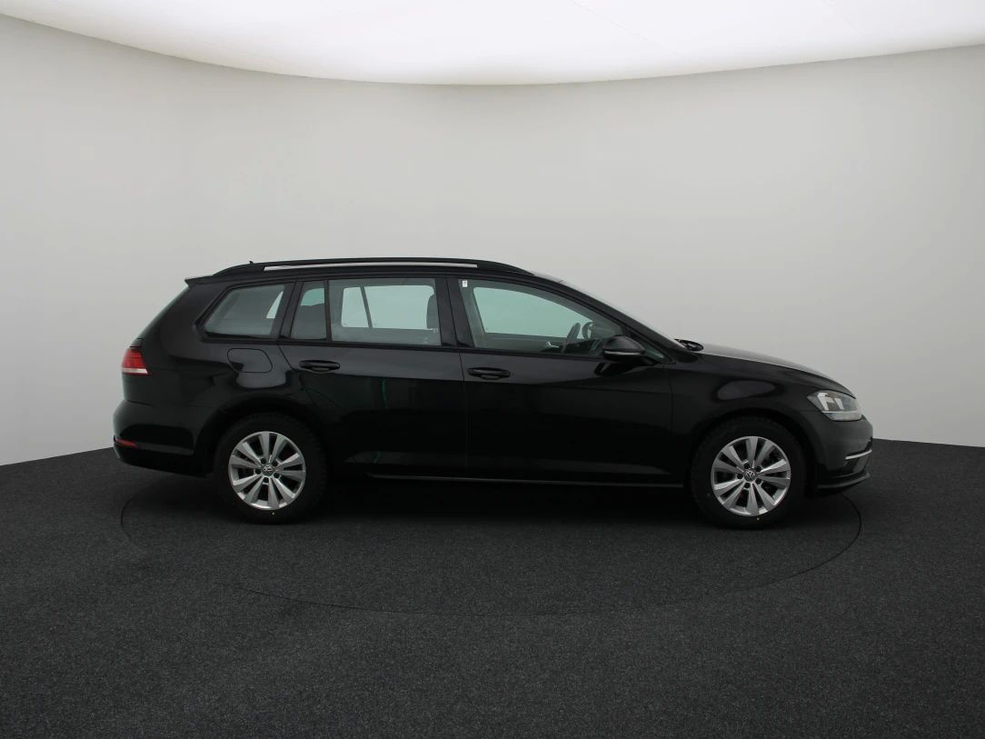 Volkswagen Golf | 8