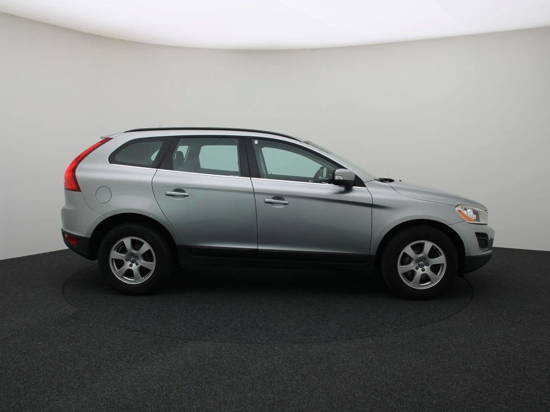 Volvo XC60 | 8